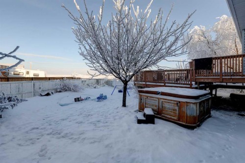 207 Strathaven Bay, Strathmore, AB - Outdoor With Deck Patio Veranda