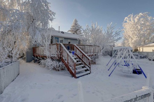 207 Strathaven Bay, Strathmore, AB - Outdoor