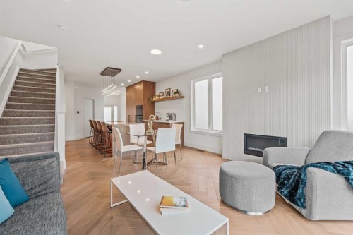 514 19 Street Nw, Calgary, AB - Indoor