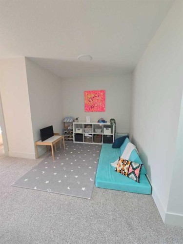 514 19 Street Nw, Calgary, AB - Indoor