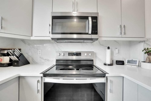 244 Cornerstone Grove Ne, Calgary, AB - Indoor Photo Showing Kitchen