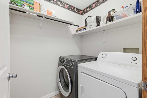 12 Citadel Close Nw, Calgary, AB - Indoor Photo Showing Laundry Room