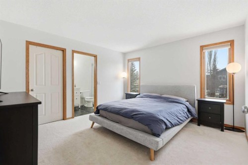 12 Citadel Close Nw, Calgary, AB - Indoor Photo Showing Bedroom