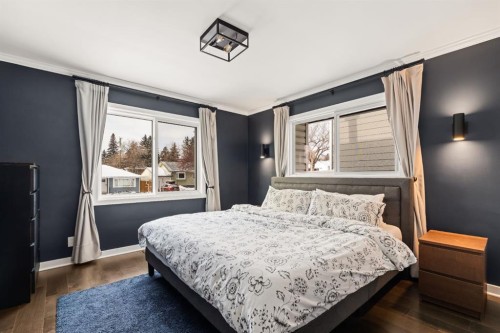 20 Calandar Road Nw, Calgary, AB - Indoor Photo Showing Bedroom