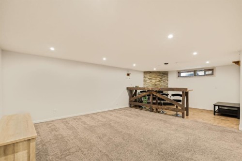 20 Calandar Road Nw, Calgary, AB - Indoor Photo Showing Other Room