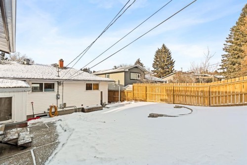 20 Calandar Road Nw, Calgary, AB - Outdoor