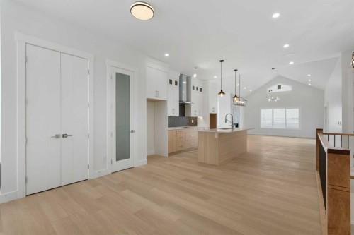 376 Muirfield Crescent, Lyalta, AB - Indoor