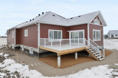 376 Muirfield Crescent, Lyalta, AB - Outdoor With Exterior