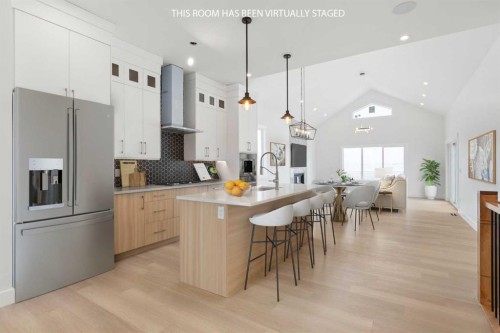 376 Muirfield Crescent, Lyalta, AB - Indoor Photo Showing Kitchen With Upgraded Kitchen