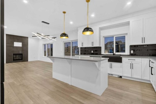 267 Chelsea Heath, Chestermere, AB - Indoor Photo Showing Kitchen