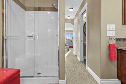 935 Bayside Drive Sw, Airdrie, AB - Indoor Photo Showing Other Room