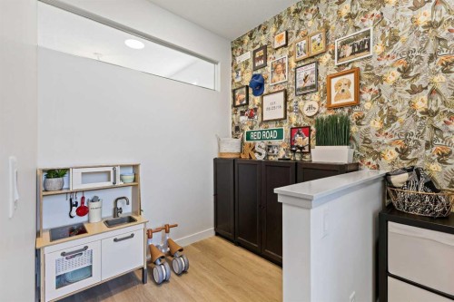 22 Wolf Creek Manor Se, Calgary, AB - Indoor