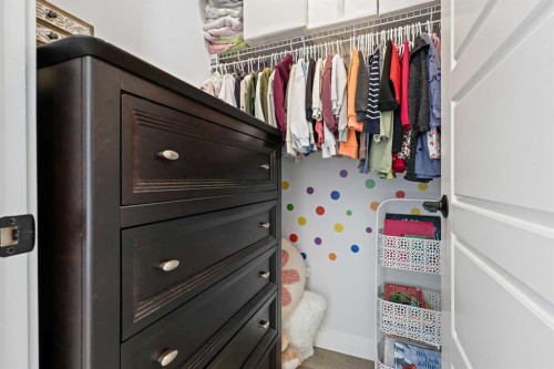 22 Wolf Creek Manor Se, Calgary, AB - Indoor With Storage