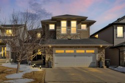 372 Evanspark Circle NW Calgary, AB T3P 0A7