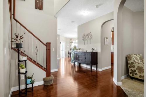 372 Evanspark Circle Nw, Calgary, AB - Indoor Photo Showing Other Room