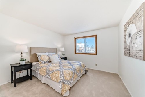 20 Cedardale Hill Sw, Calgary, AB - Indoor Photo Showing Bedroom