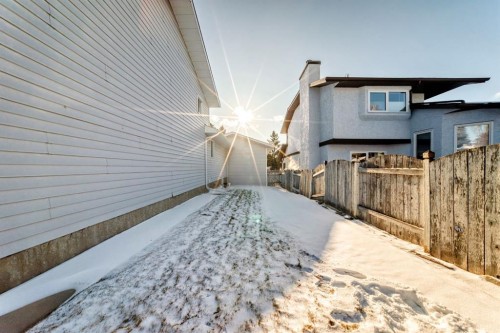 20 Cedardale Hill Sw, Calgary, AB - Outdoor With Exterior