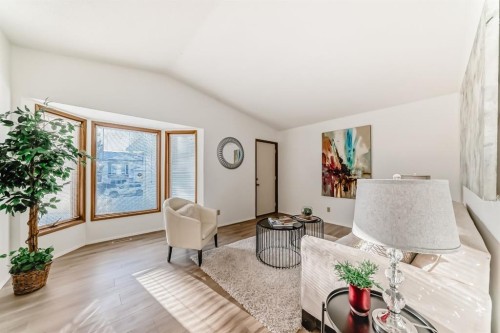 20 Cedardale Hill Sw, Calgary, AB - Indoor