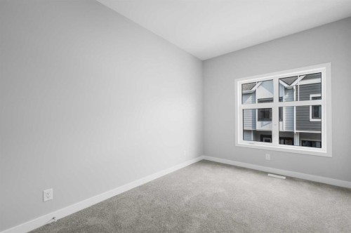 607 Mahogany Road Se, Calgary, AB - Indoor Photo Showing Other Room