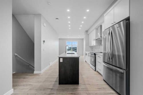 607 Mahogany Road Se, Calgary, AB - Indoor Photo Showing Kitchen With Upgraded Kitchen