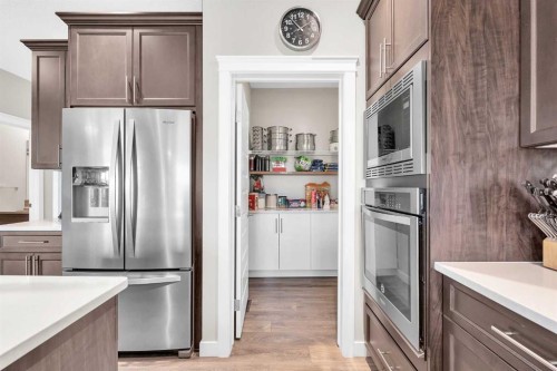 304 Corner Meadows Manor Ne, Calgary, AB - Indoor Photo Showing Kitchen