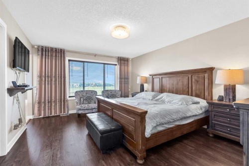304 Corner Meadows Manor Ne, Calgary, AB - Indoor Photo Showing Bedroom