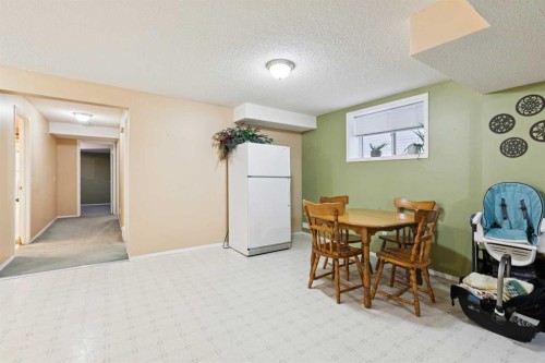 99 Inverness Park Se, Calgary, AB - Indoor