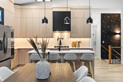 27 Glacier Drive Sw, Calgary, AB - Indoor