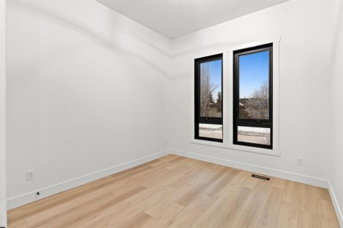 27 Glacier Drive Sw, Calgary, AB - Indoor With Storage