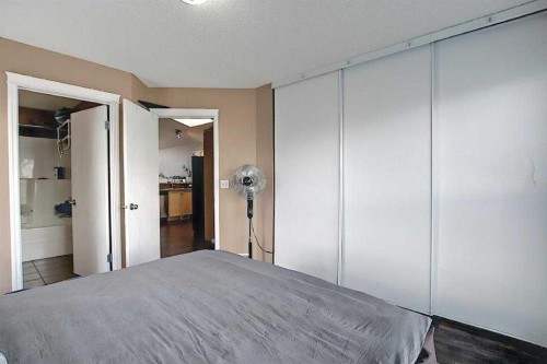 1 Prestwick Mount Se, Calgary, AB - Indoor Photo Showing Bedroom