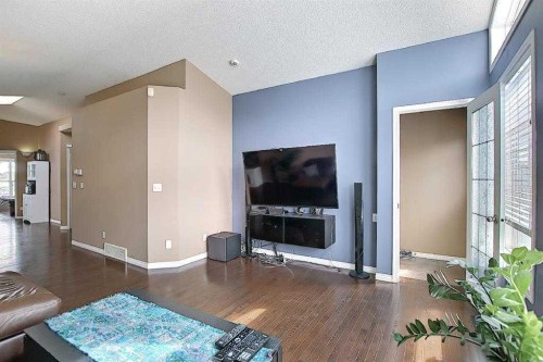 1 Prestwick Mount Se, Calgary, AB - Indoor Photo Showing Living Room