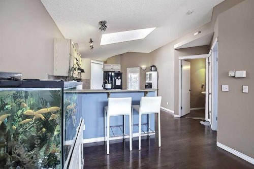 1 Prestwick Mount Se, Calgary, AB - Indoor