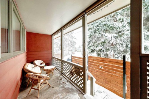 5923 Thorncliffe Drive Nw, Calgary, AB -  With Deck Patio Veranda With Exterior