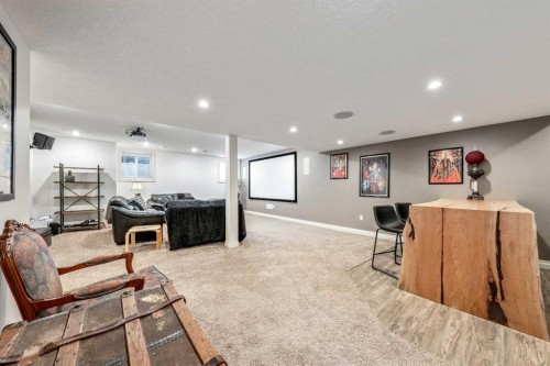 101 Rockford Road Nw, Calgary, AB - Indoor Photo Showing Other Room