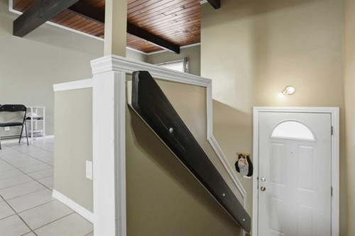 107 Pinemont Bay Ne, Calgary, AB - Indoor Photo Showing Other Room