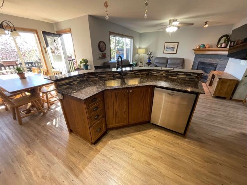 63 Glensummit Close, Cochrane, AB - Indoor With Fireplace