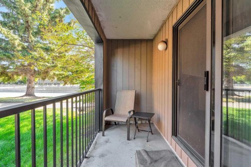 2106-4001B 49 Street Nw, Calgary, AB - Outdoor With Balcony With Exterior