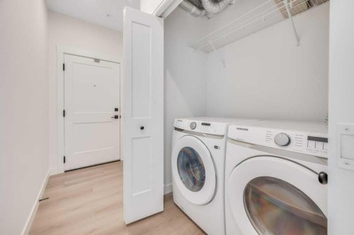 2316-200 Seton Circle Se, Calgary, AB - Indoor Photo Showing Laundry Room