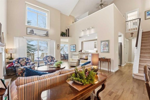 39 Varsity Estates Park Nw, Calgary, AB - Indoor Photo Showing Living Room