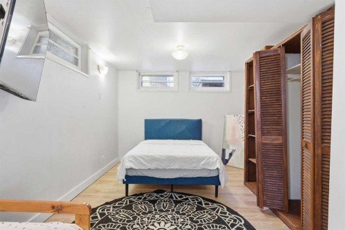 2314 Richmond Road Sw, Calgary, AB - Indoor Photo Showing Other Room