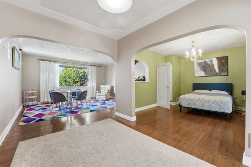 2314 Richmond Road Sw, Calgary, AB - Indoor Photo Showing Bedroom