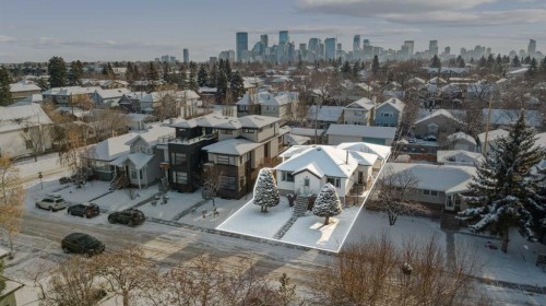 811 19 Avenue Nw, Calgary, AB - Outdoor With View