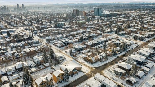 811 19 Avenue Nw, Calgary, AB - Outdoor With View