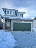 921 Chinook Winds Meadow SW Airdrie, AB T4B 0R7