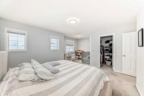 3263 Signal Hill Drive Sw, Calgary, AB - Indoor Photo Showing Bedroom
