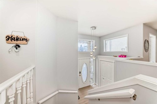 3263 Signal Hill Drive Sw, Calgary, AB - Indoor