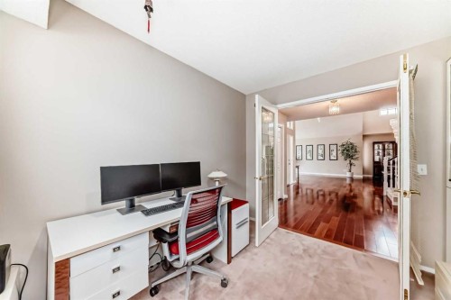 1405 Shawnee Road Sw, Calgary, AB - Indoor Photo Showing Office