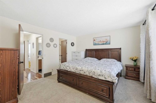284 Falton Drive Ne, Calgary, AB - Indoor Photo Showing Bedroom