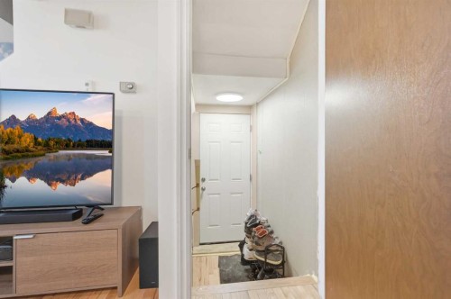 284 Falton Drive Ne, Calgary, AB - Indoor Photo Showing Other Room