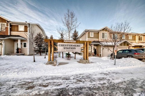 115-300 Marina Drive, Chestermere, AB - Outdoor With Facade